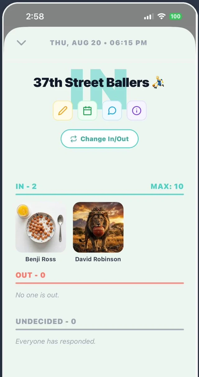 GroupThat live headcount screen showing who is in, out, and undecided
